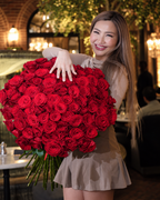 100 Long Stem Red Roses Bouquet