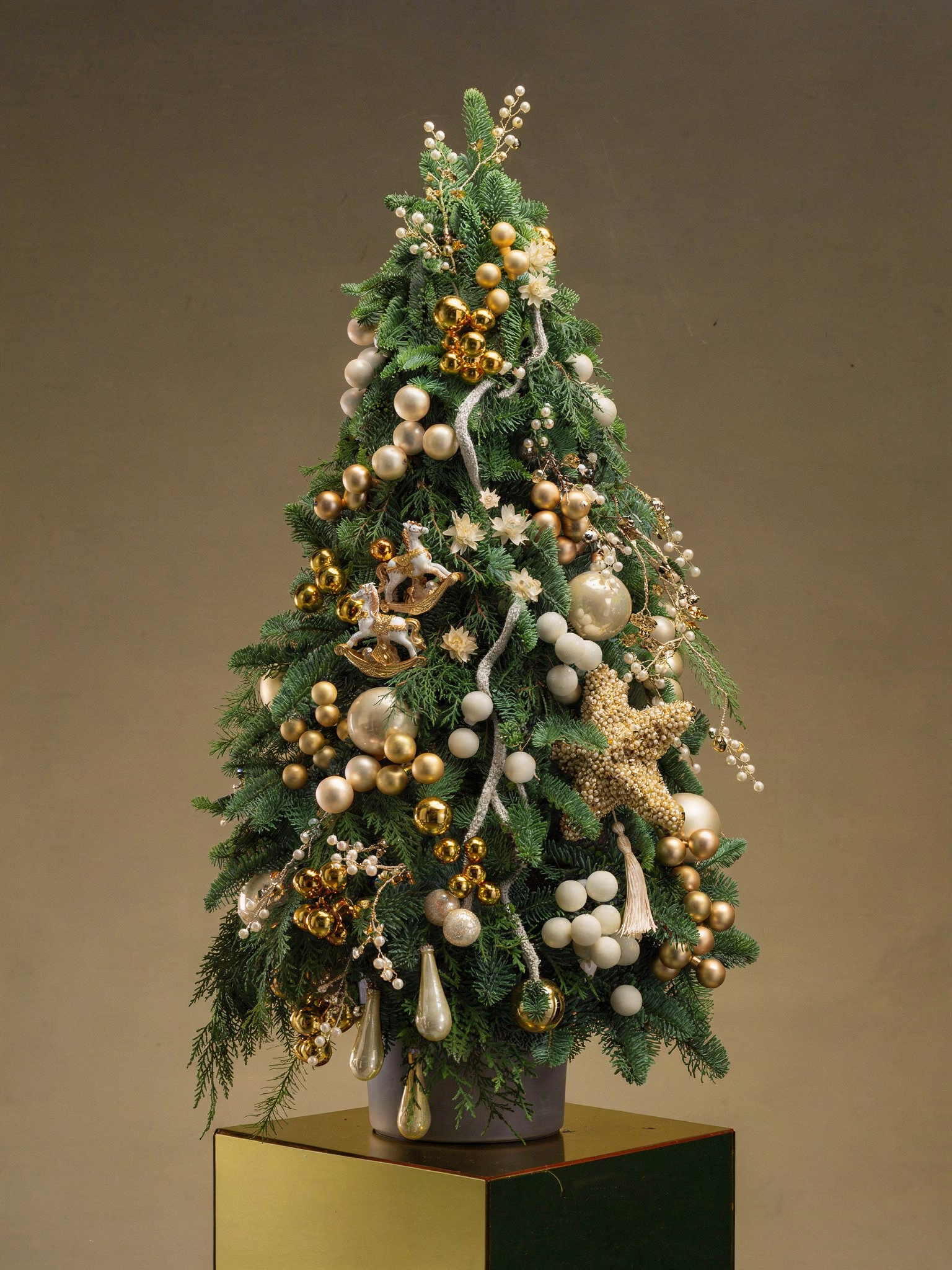 Golden Heirloom Christmas Tree