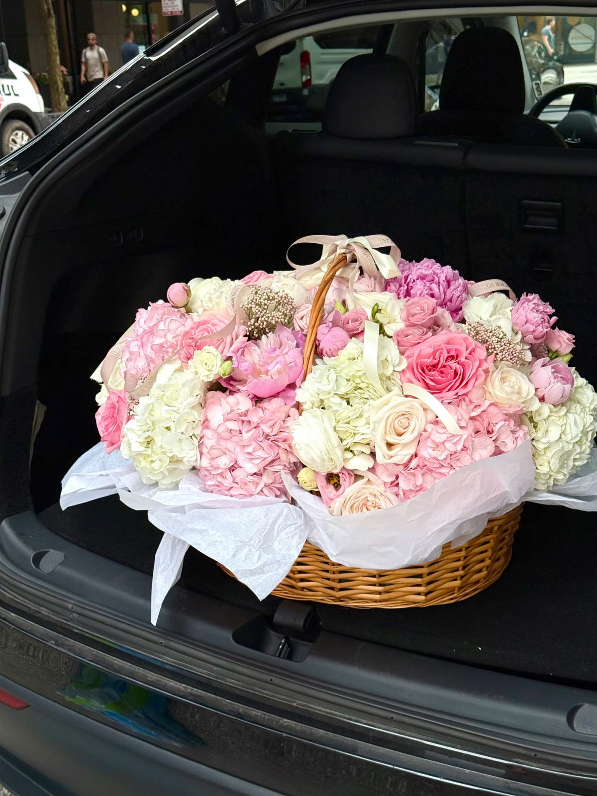 Floral Poem flower bouquet by Gold Coast Flowers in Chicago